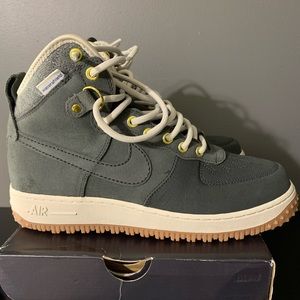 Nike Air Force 1 duckboot